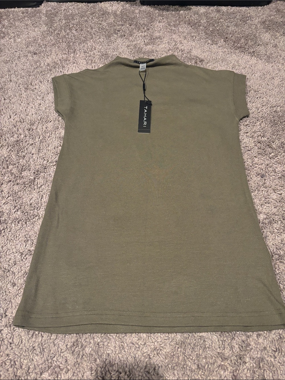 Tahari Olive Short Sleeve Knit Top